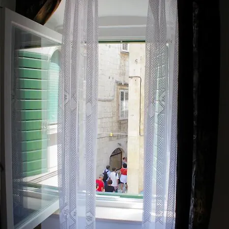 Diocletians Palace For Two *