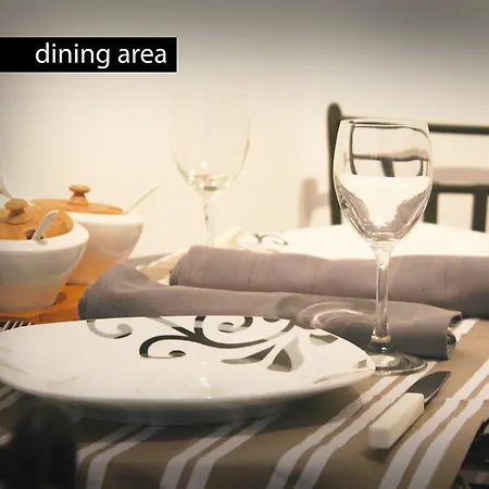 Diocletians Palace For Two شقة *