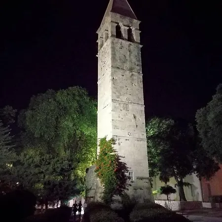 Diocletians Palace For Two Сплит